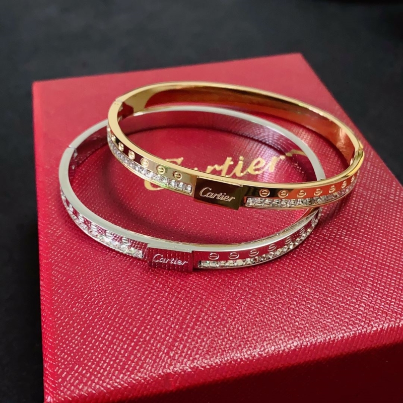 Ca*t*er bracelets